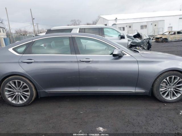 Hyundai Genesis 3.8 Image 5