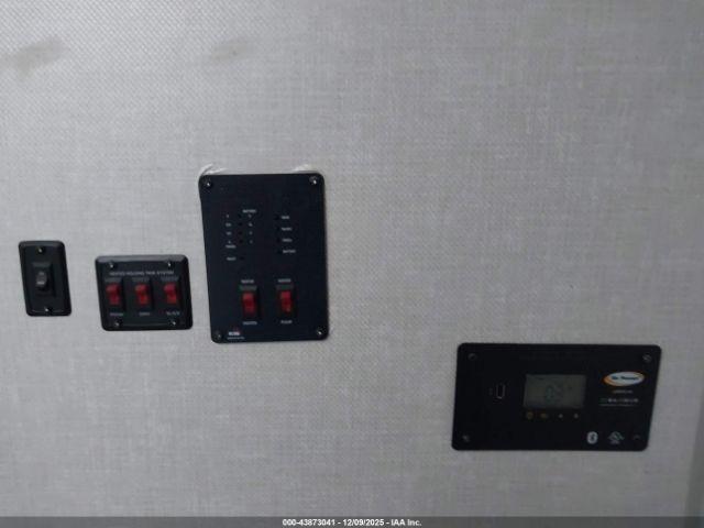 Forest River No Boundaries Image 4