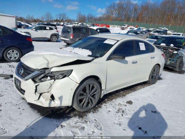 Nissan Altima 2.5 Sr Image 6