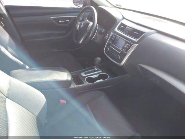 Nissan Altima 2.5 Sr Image 7