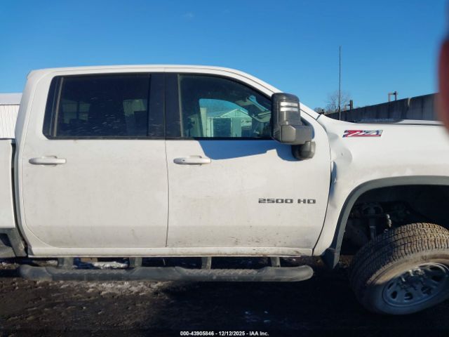 Chevrolet Silverado 2500 4wd  Standard Bed Lt Image 13