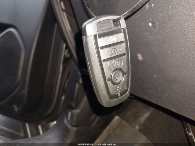 Ford Explorer Xlt Image 7