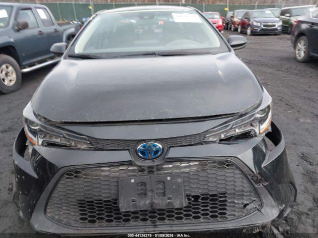 Toyota Corolla Hybrid Le Image 11