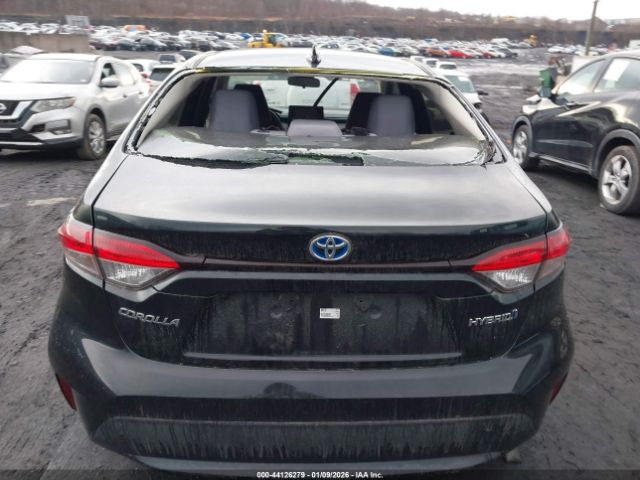 Toyota Corolla Hybrid Le Image 10