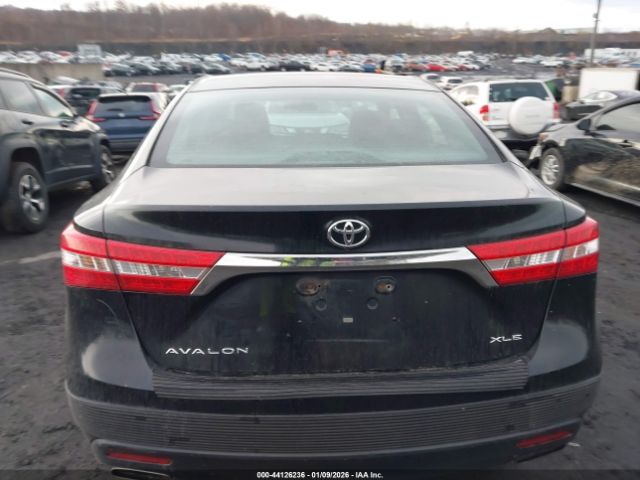 Toyota Avalon Xle Image 8