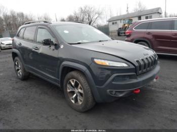 Salvage Jeep Cherokee