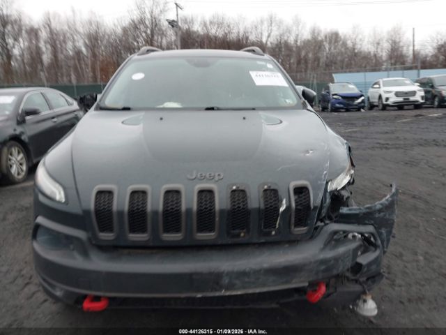 Jeep Cherokee Trailhawk Image 6