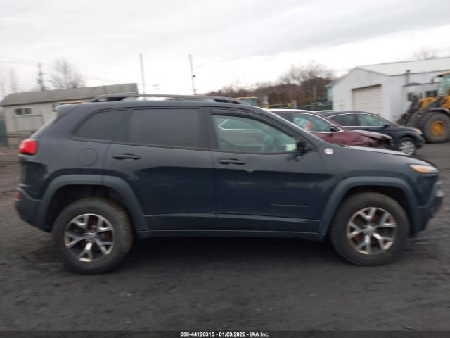 Jeep Cherokee Trailhawk Image 13