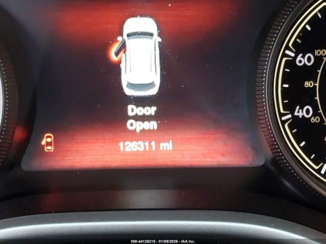 Jeep Cherokee Trailhawk Image 15