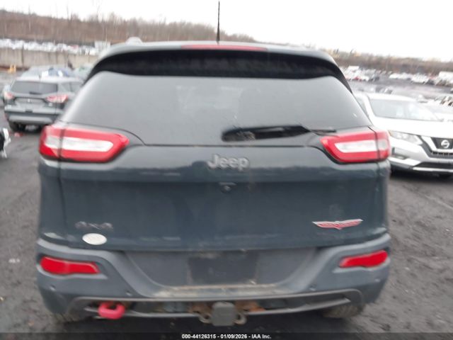 Jeep Cherokee Trailhawk Image 10