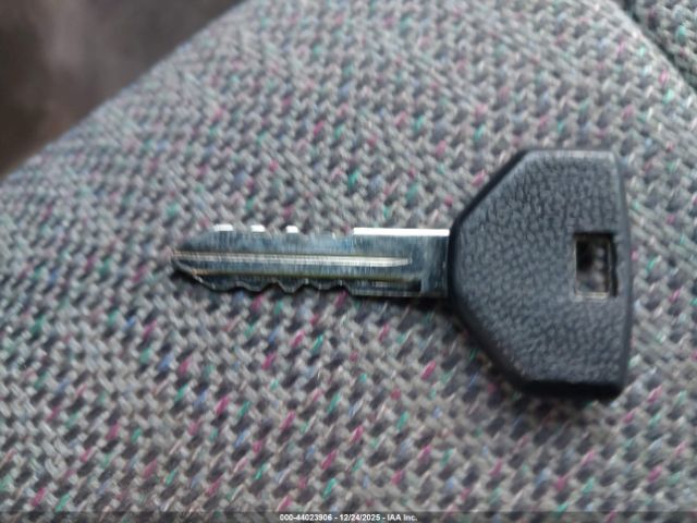 Jeep Cherokee Sport Image 11