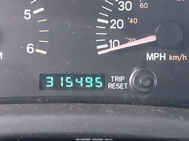 Jeep Cherokee Sport Image 14