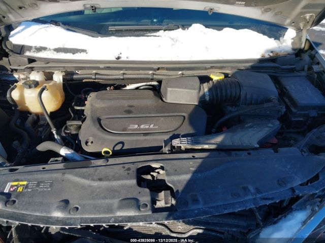 Chrysler Pacifica Touring Image 16