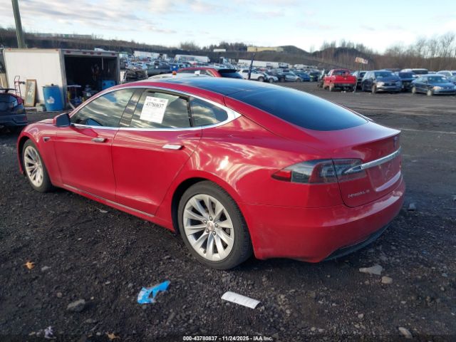 Tesla Model S Image 6