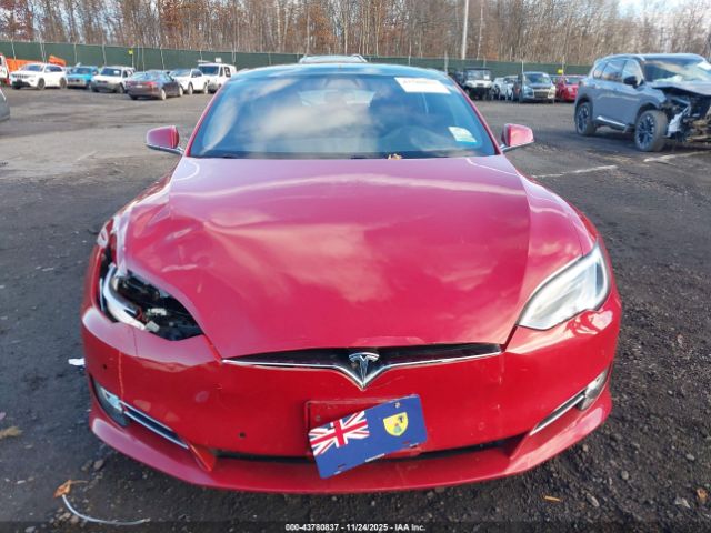 Tesla Model S Image 14