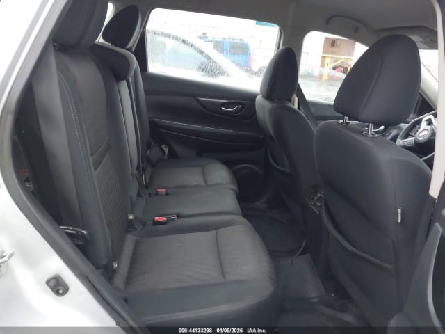 Nissan Rogue S Image 5